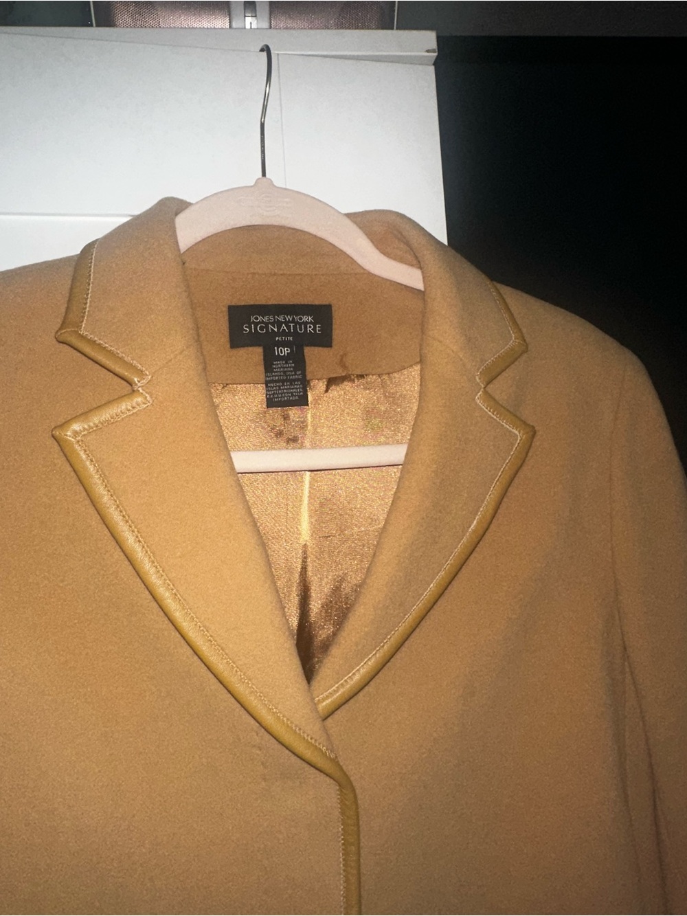 VINTAGE Jones New York Blazer- Camel Color - Picture 4 of 11